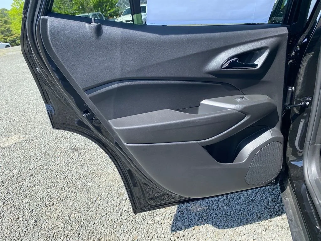 New 2026 Mosaic Black Metallic Chevrolet 2RS image 14