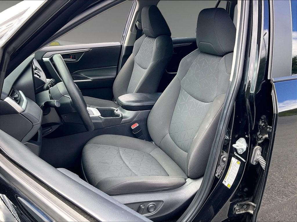 Used 2024 Midnight Black Metallic Toyota XLE image 9