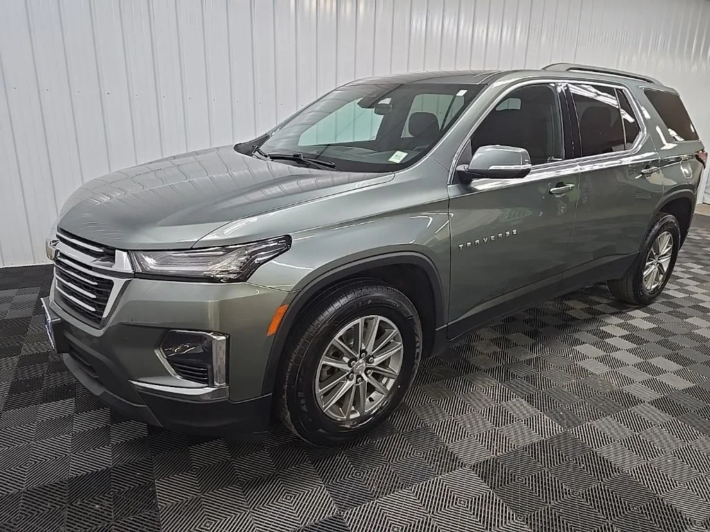 Used 2023 Green Chevrolet LT image 8