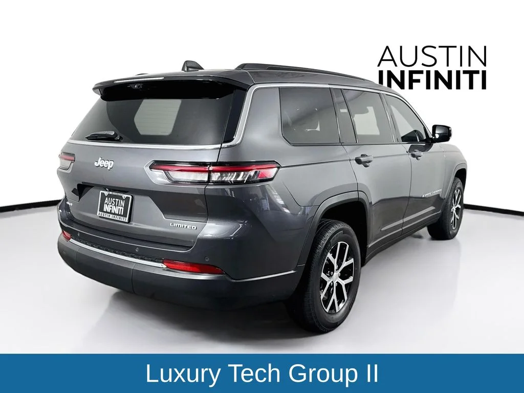 Used 2024 Gray Jeep Limited image 8