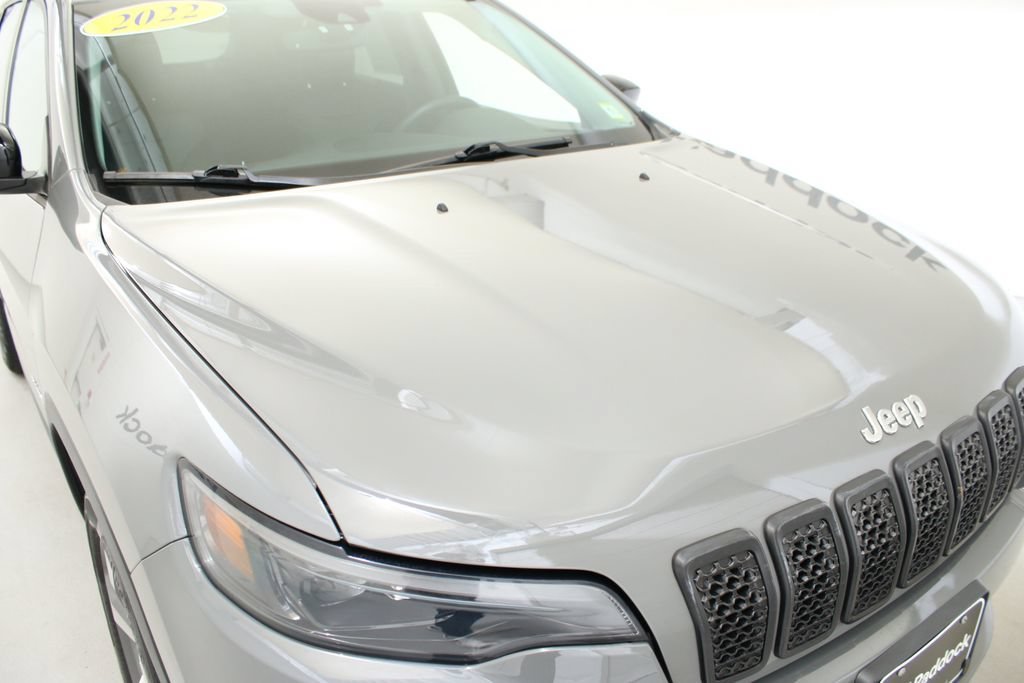 Used 2022 Gray Jeep Limited image 13