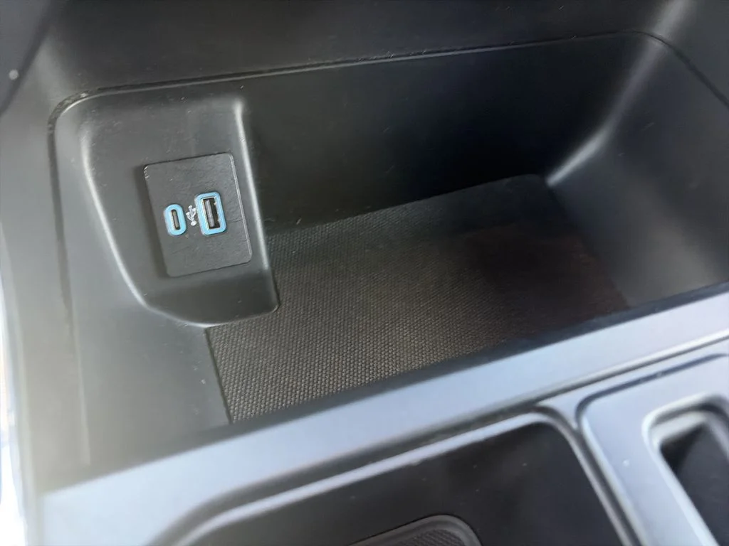 Used 2023 Silver Ford XLT image 29