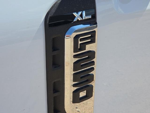 New 2026 Oxford White Ford F-250® XL image 39