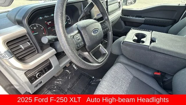 2025 Ford F-250 Super Duty XLT - Photo 10