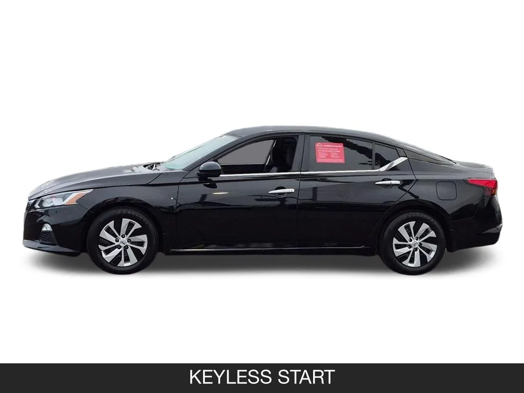 Used 2021 Black Nissan 2.5 S image 5