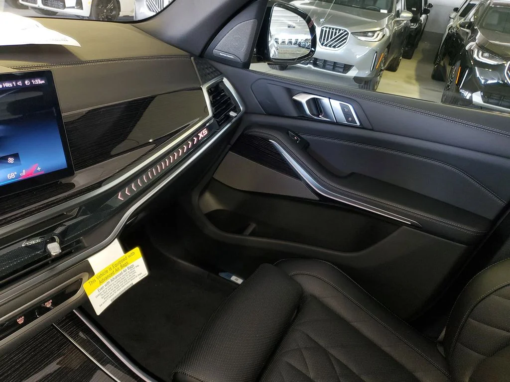 Used 2026 Black BMW sDrive40i image 20