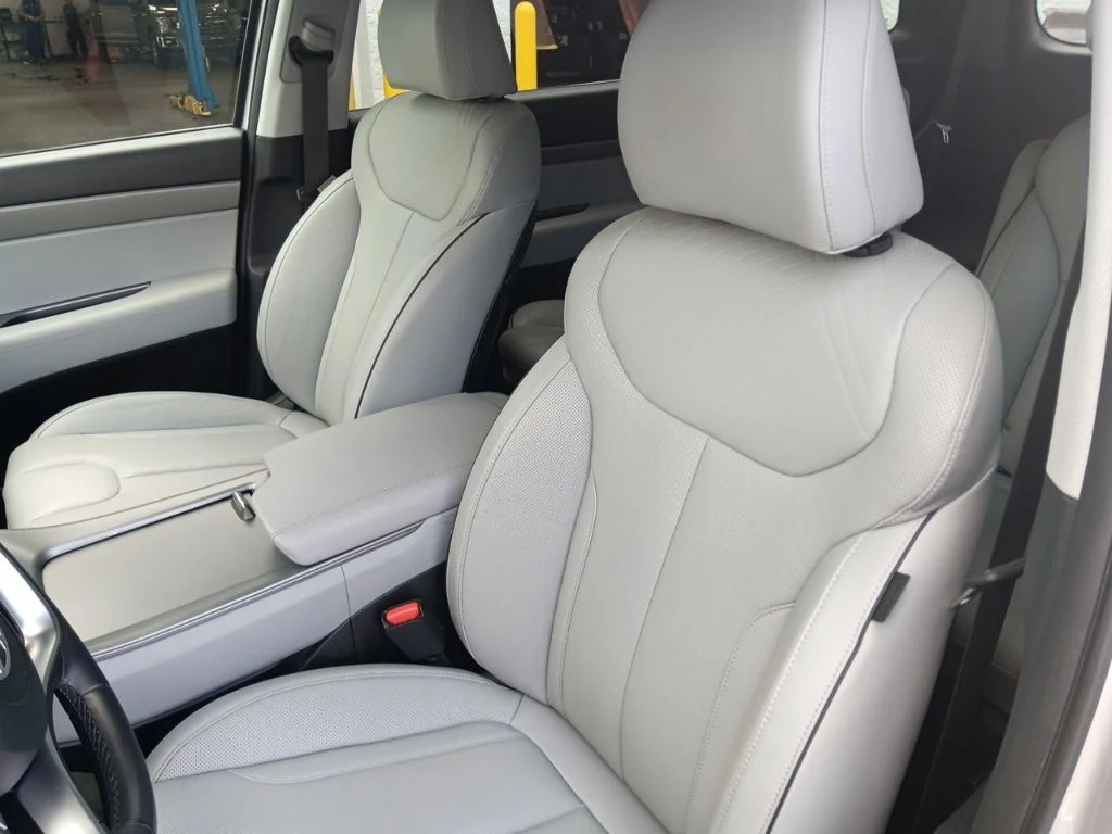 Used 2025 Typhoon Silver Hyundai SEL image 25