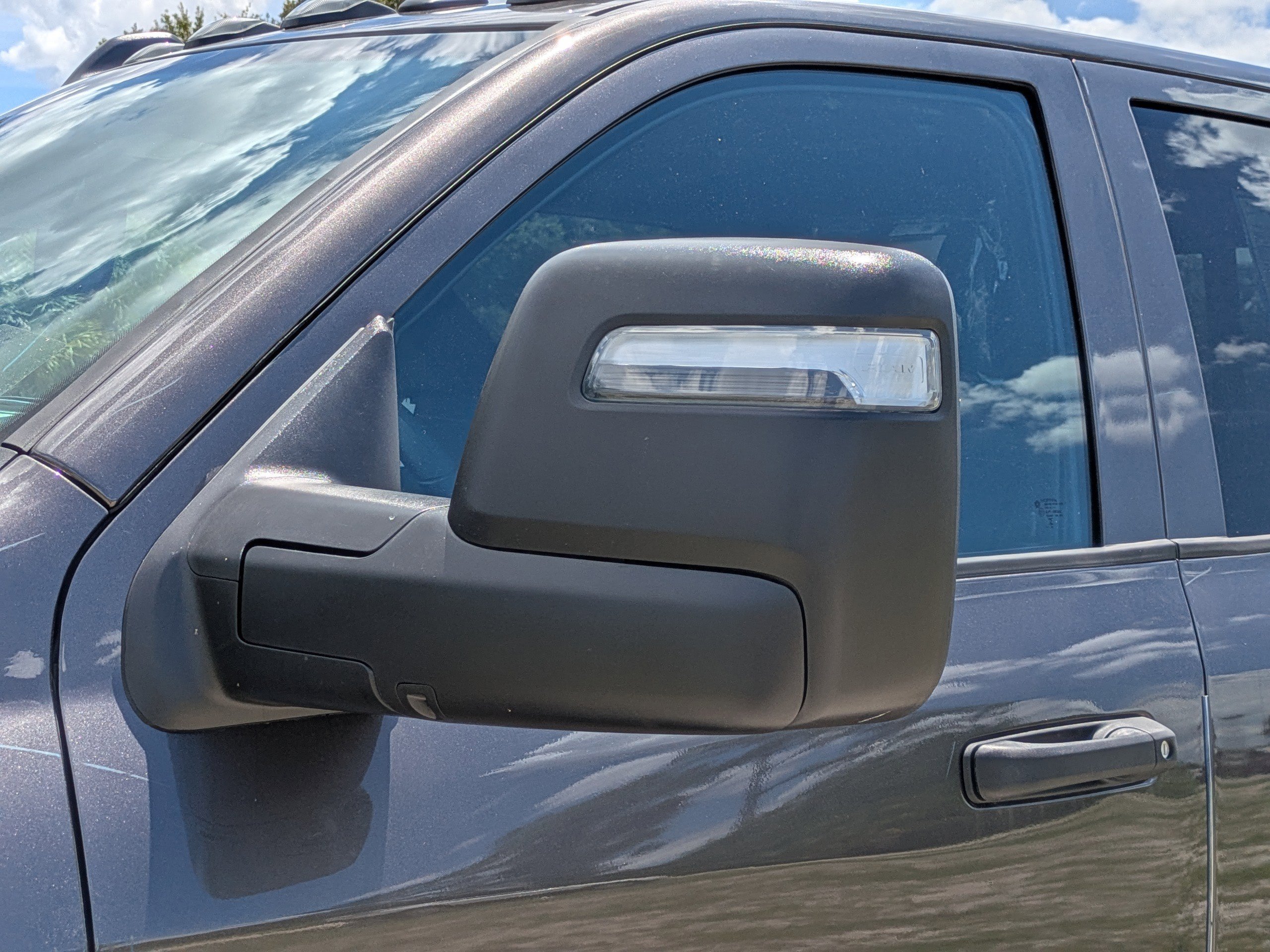 New 2026 Granite Crystal Metallic Clear-Coat Exterior Paint RAM Tradesman image 11