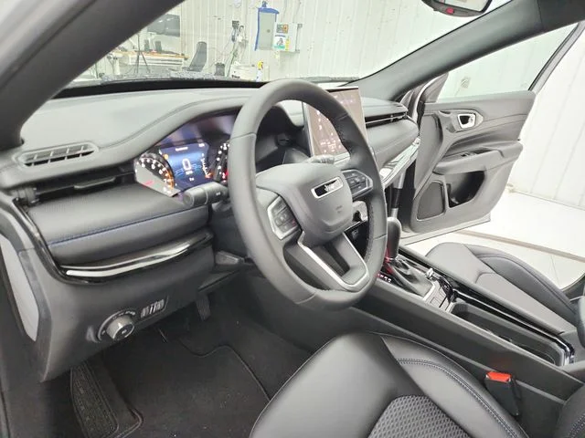 New 2026 Silver Jeep Latitude image 10