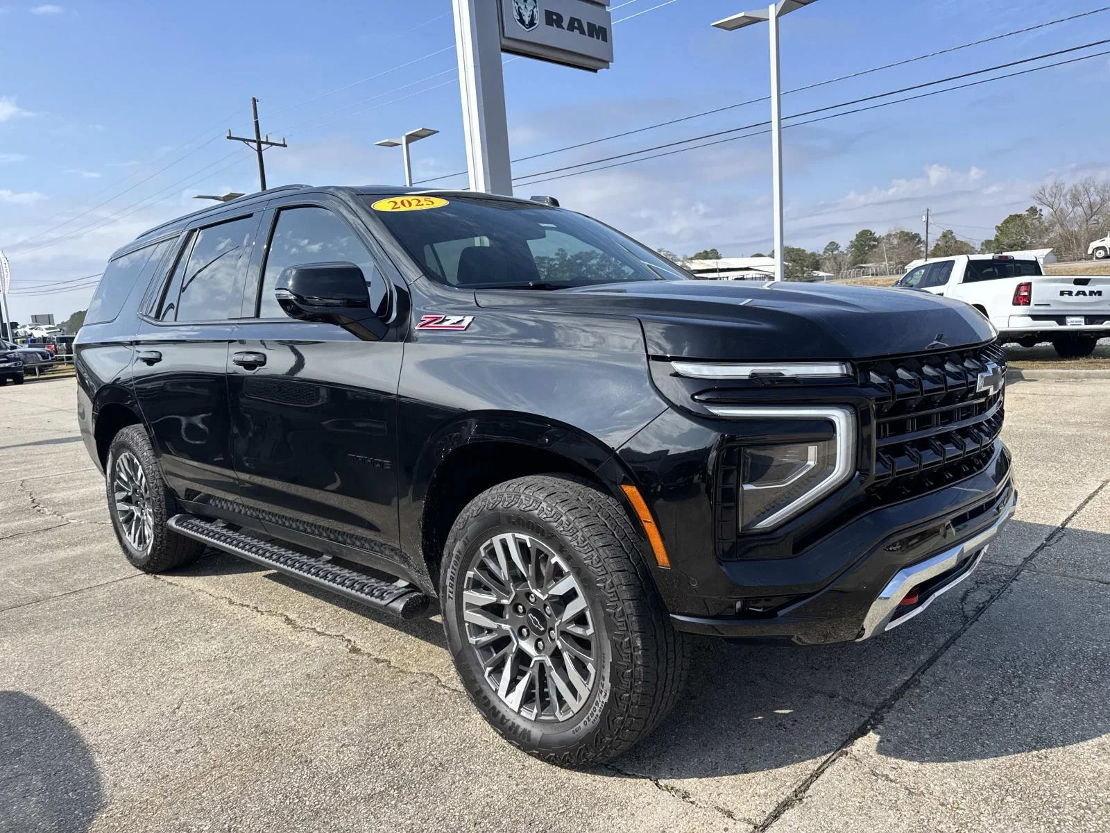 Used 2025 Black Chevrolet 4WD 4dr Z71 image 1