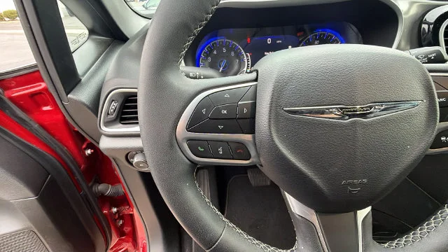 Used 2025 Red Chrysler Select image 24