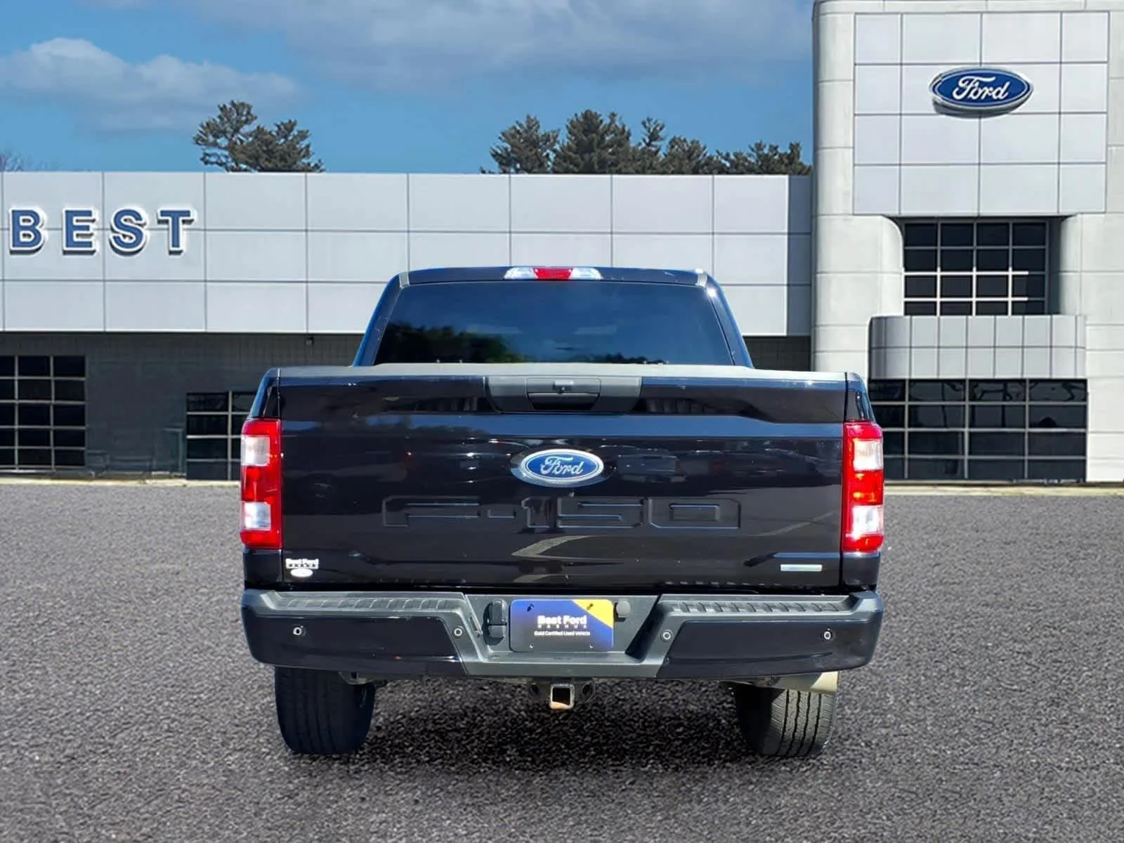 Used 2023 Agate Black Metallic Ford XL image 5