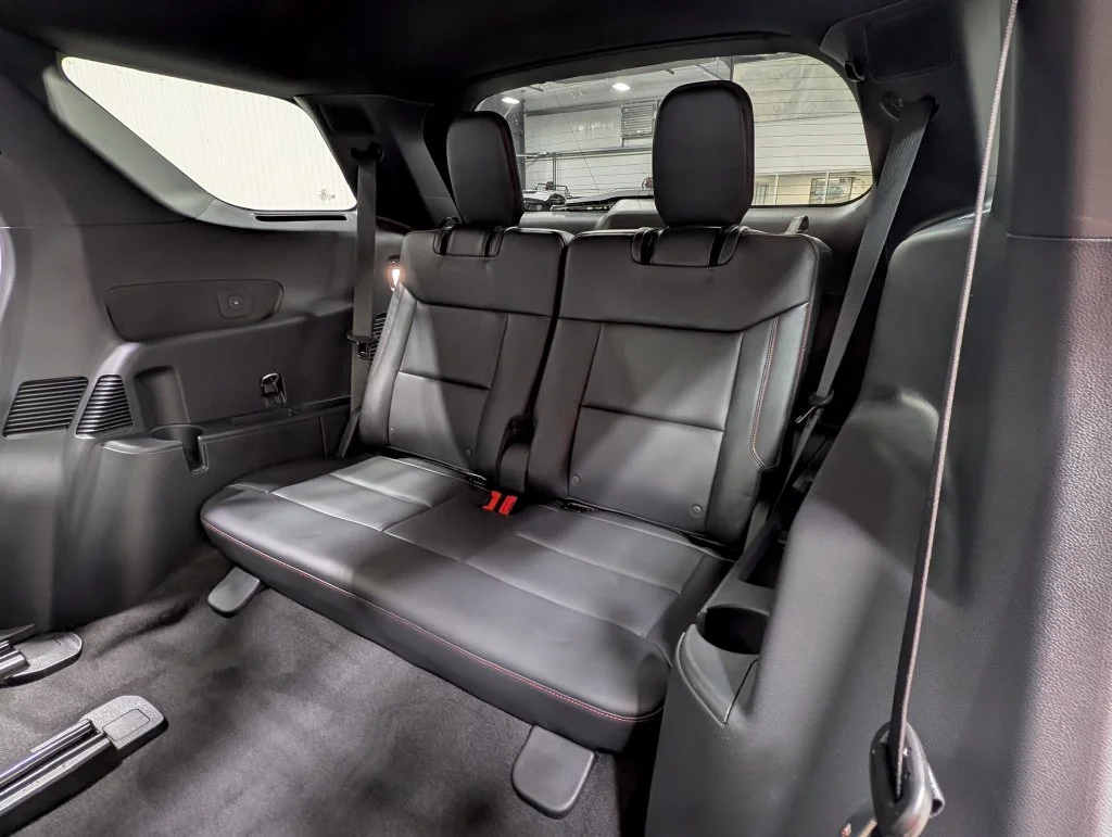 New 2027 Star White Metallic Tri-Coat Ford ST-Line image 16