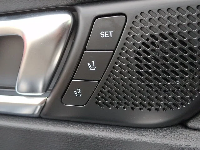 Certified Used 2022 Gray Kia SX image 30