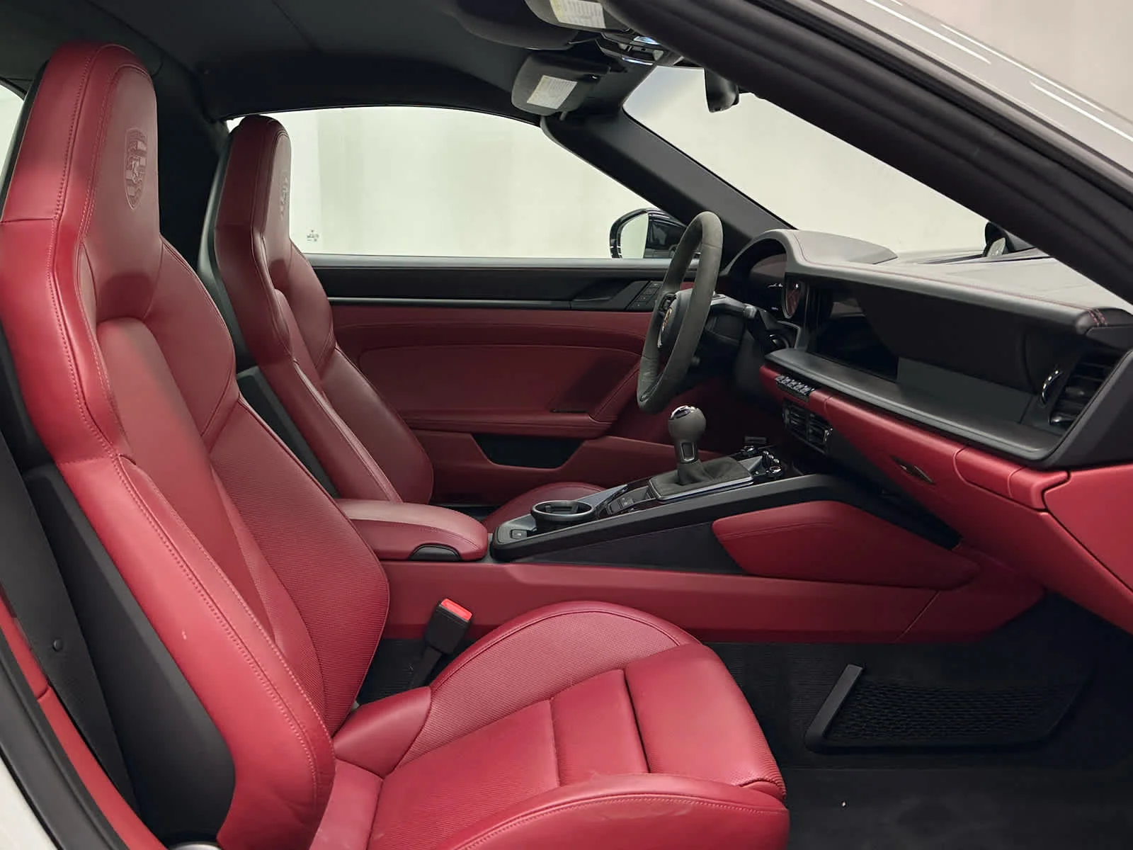 2022 Porsche 911 GTS - Photo 23