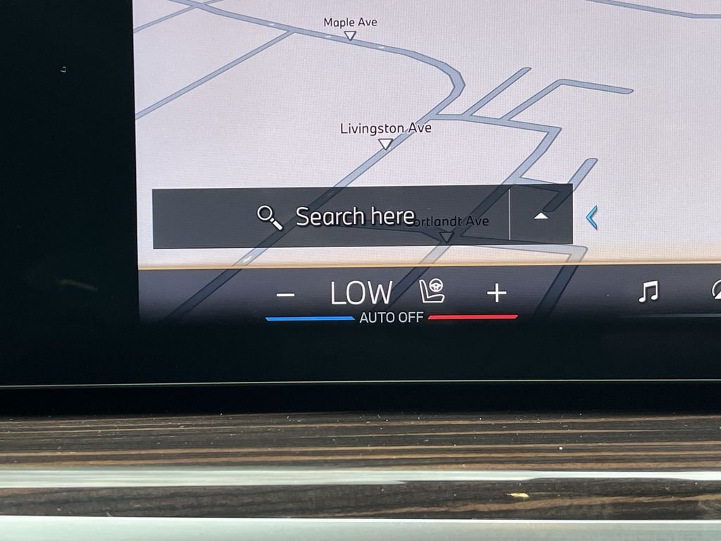 Used 2026 Gray Metallic BMW xDrive40i image 19