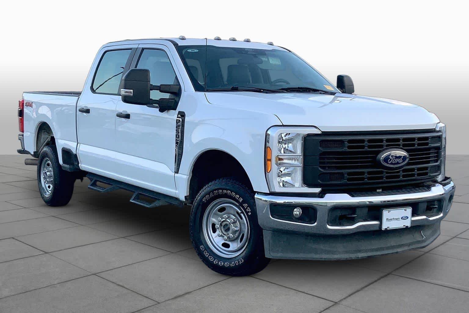 Used 2024 Oxford White Ford XL image 3
