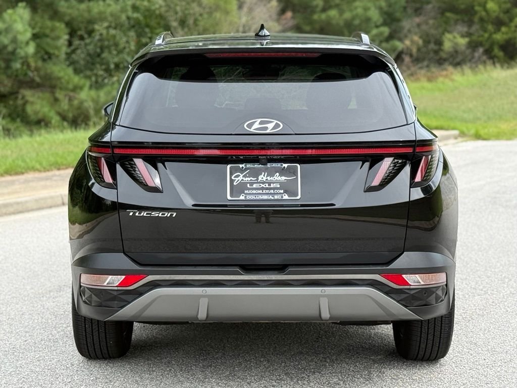 Used 2022 Black Hyundai Limited image 10