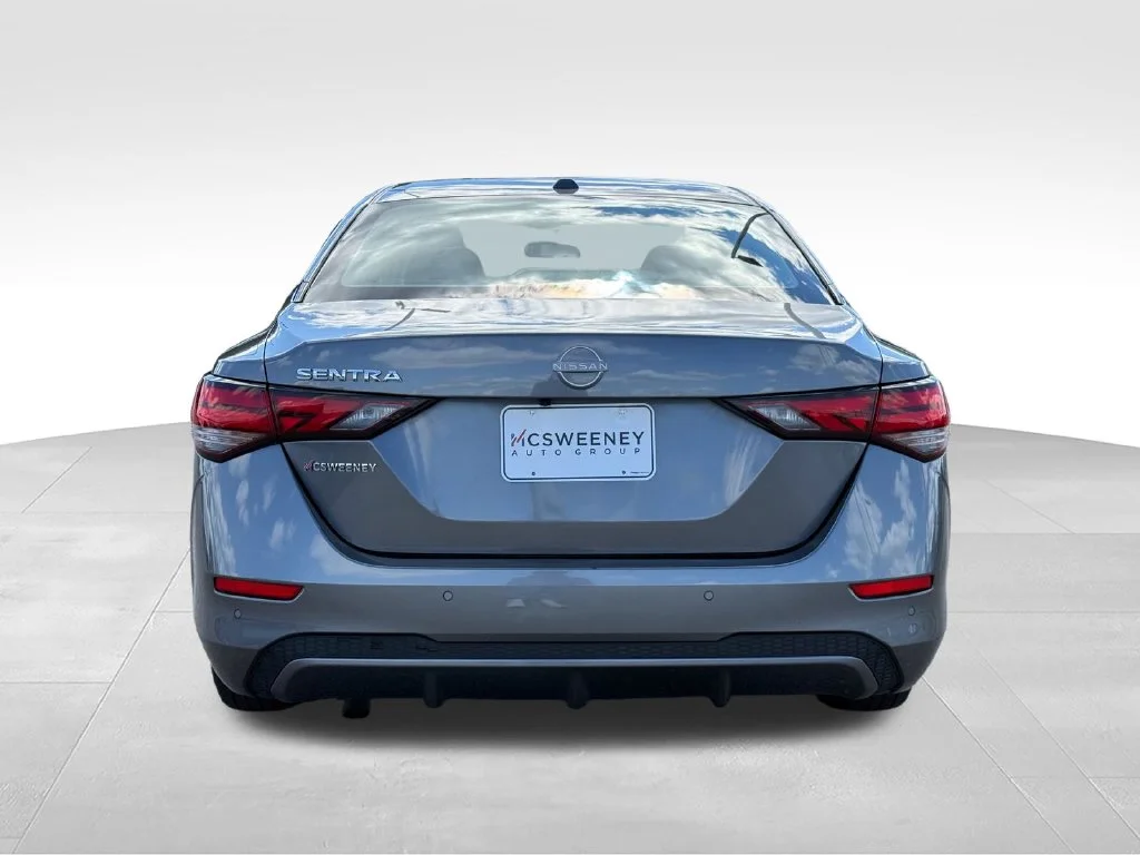 Used 2025 Gray Nissan SV image 27