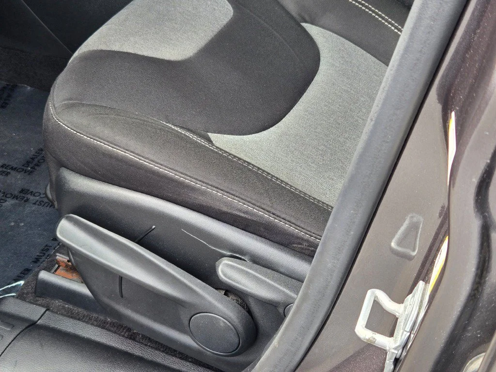Used 2014 Gray Jeep Latitude image 21