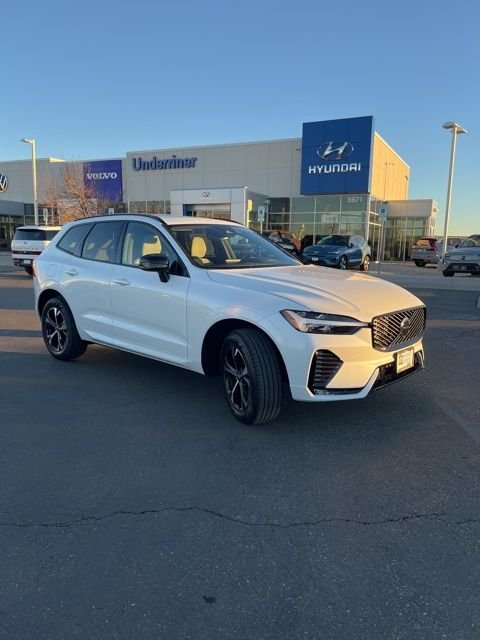 2026 Volvo XC60 B5 Core Dark AWD's photo