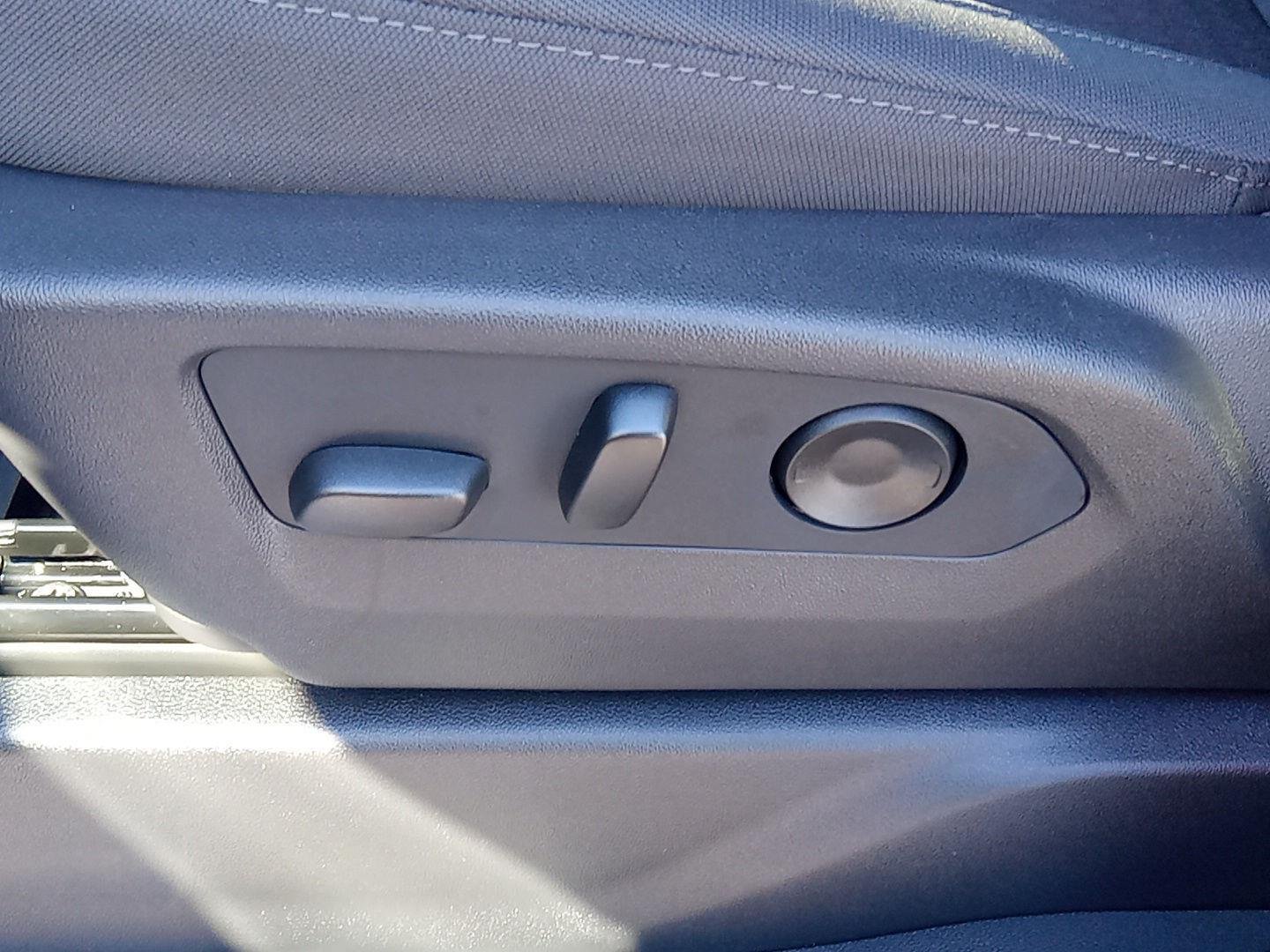 2026 Chevrolet Silverado 1500 LT - Photo 6