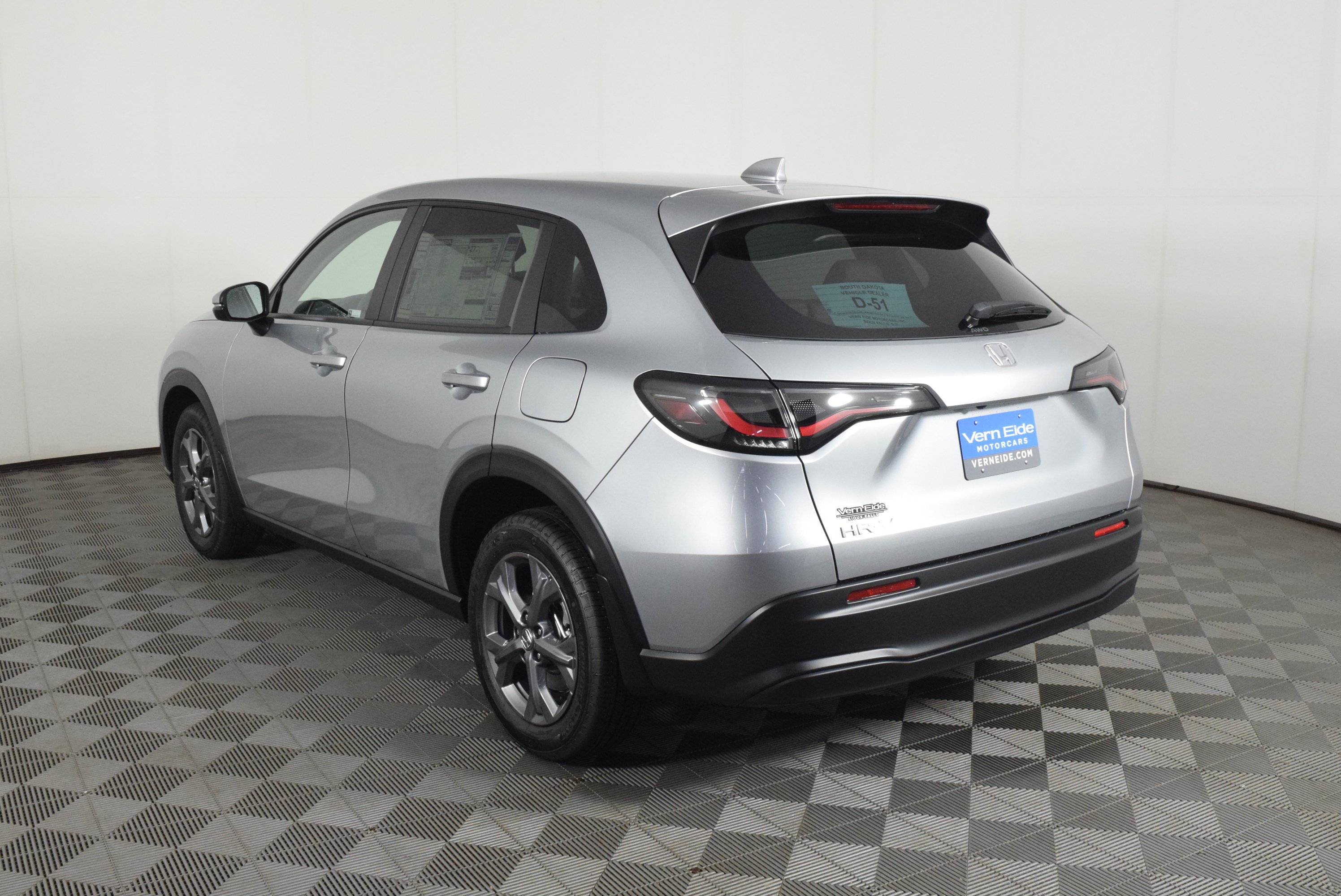 New 2027 Solar Silver Metallic Honda LX image 8