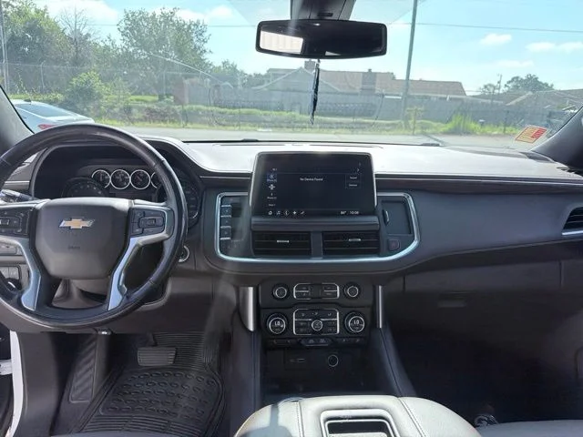 Used 2021 White Chevrolet LT image 13