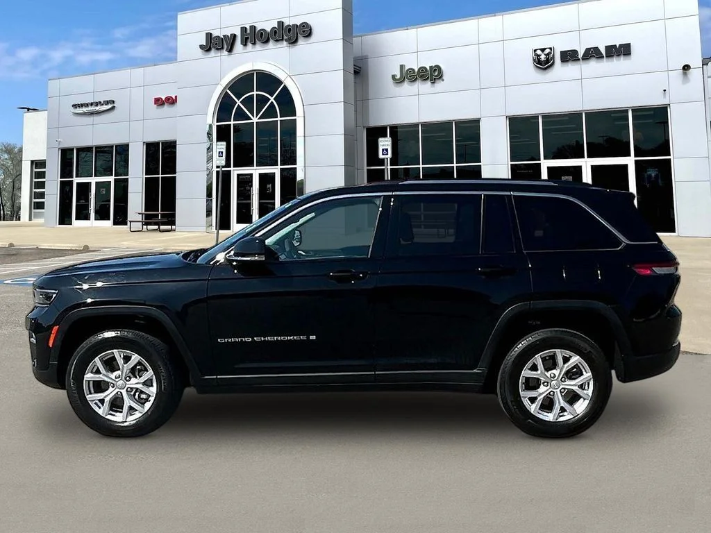 Used 2023 Black Jeep Limited image 8
