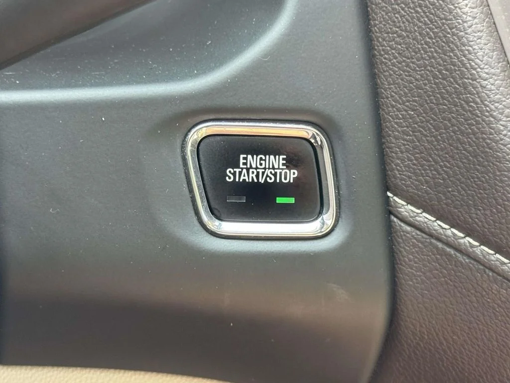 Used 2017 White GMC Denali image 20