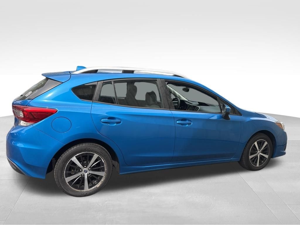 Used 2021 Blue Subaru Premium image 10