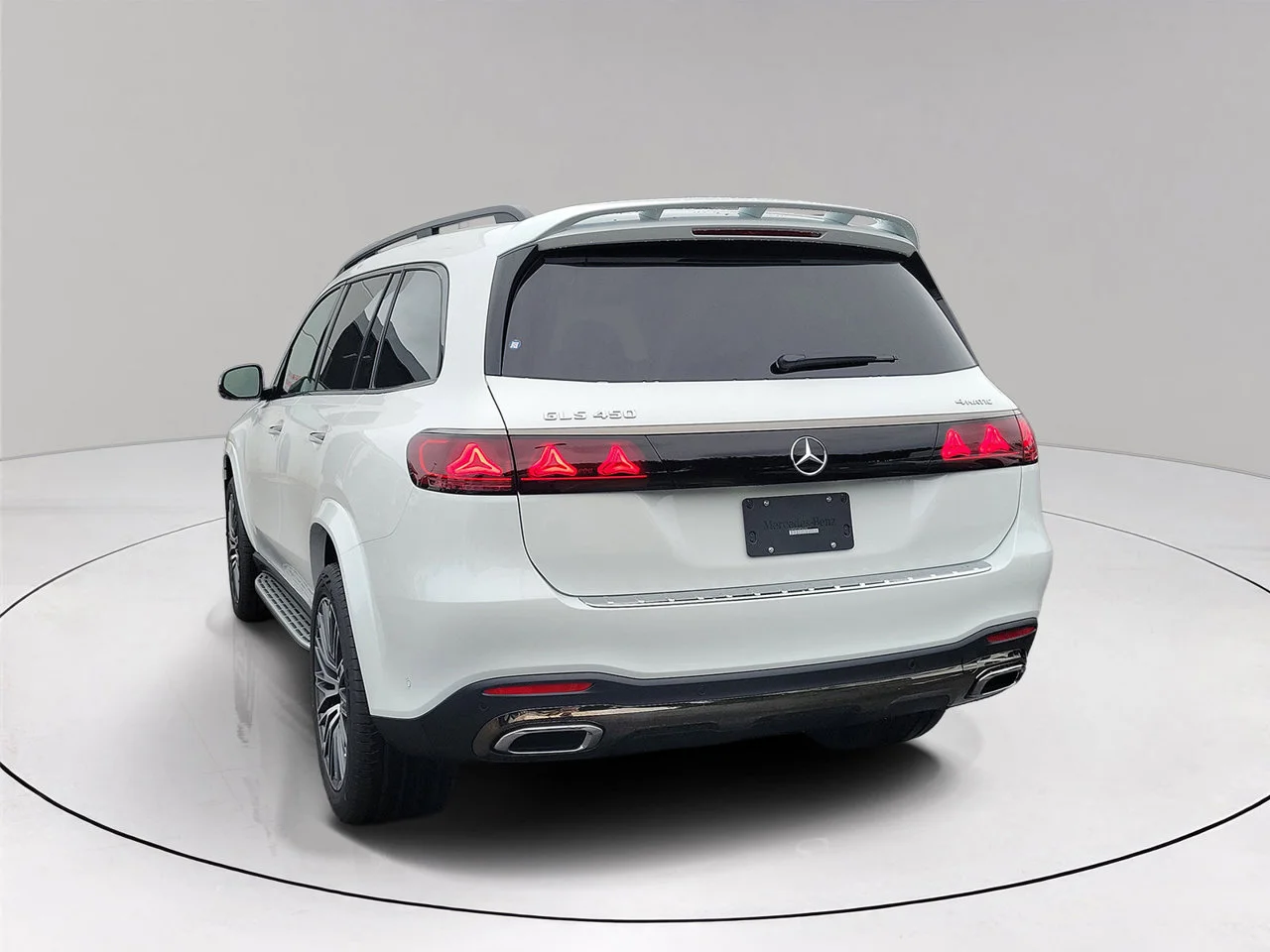 New 2027 MANUFAKTUR Moonlight White Metallic Mercedes-Benz GLS 450 image 6