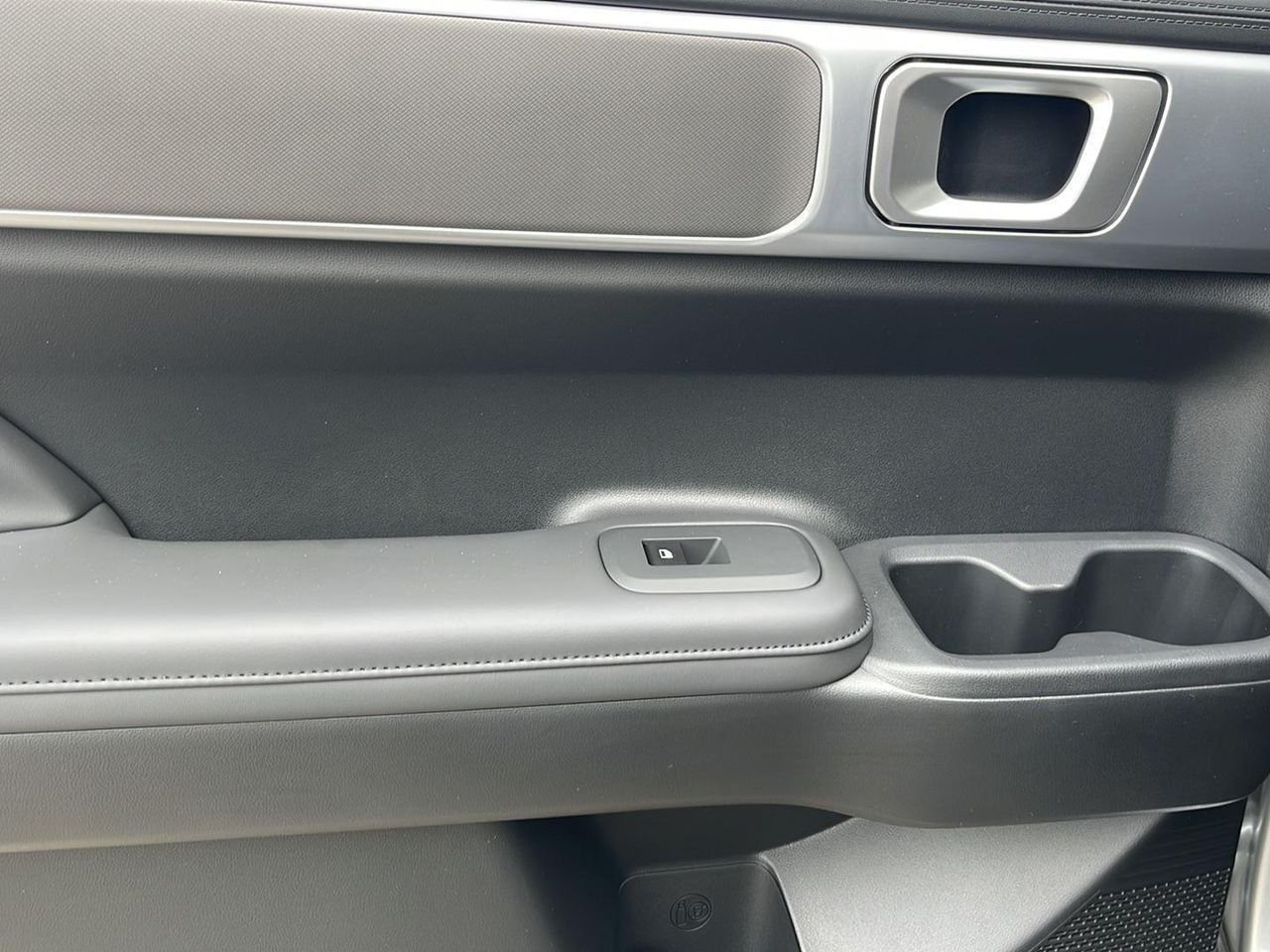 New 2026 Shimmering Silver Hyundai SEL image 56