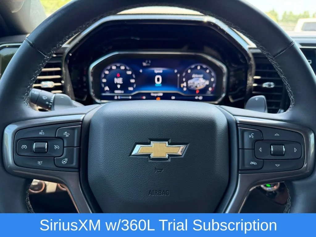 Used 2025 Iridescent Pearl Tricoat Chevrolet High Country image 17