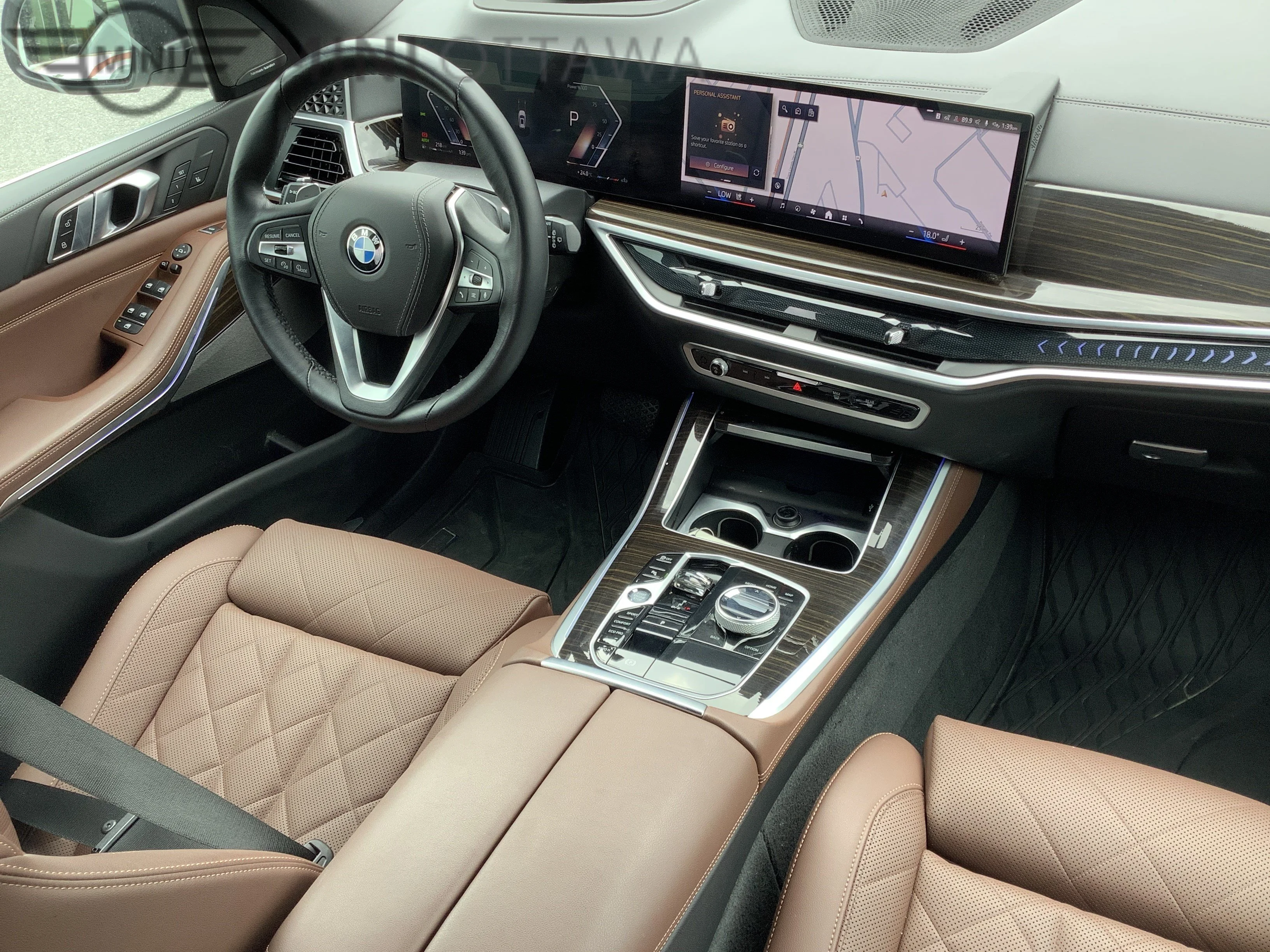 Used 2024  BMW xDrive40i image 18