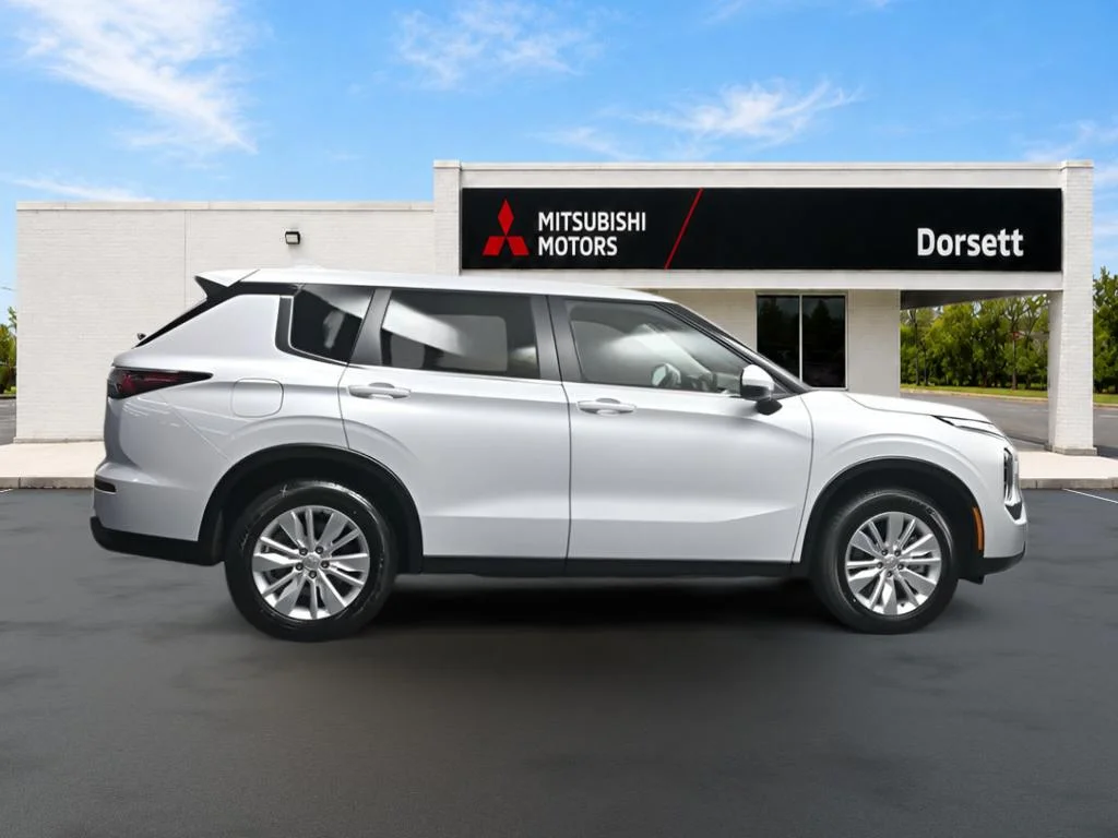 New 2026 White Diamond Mitsubishi ES image 5
