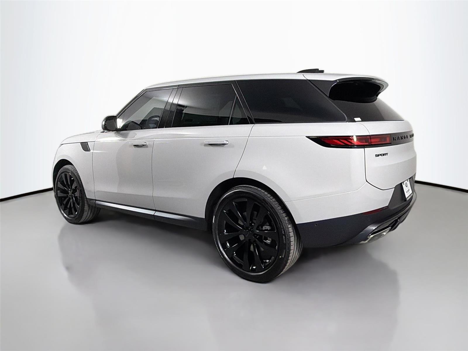 New 2026 Borasco Grey Land Rover SE P360 image 7