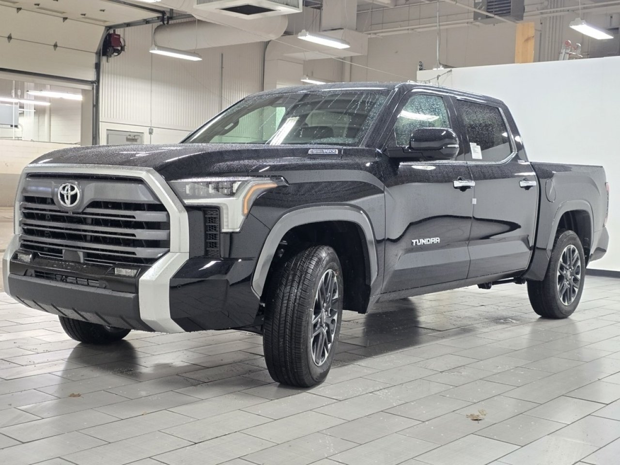 2026 Toyota Tundra Limited - Photo 15