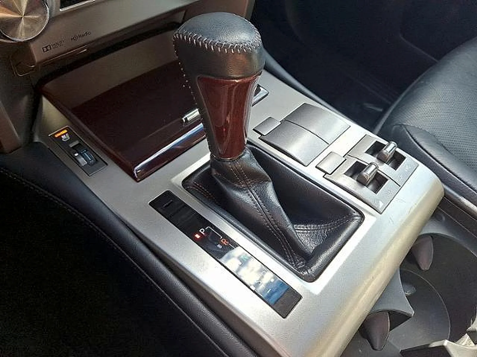 Used 2018 Black Onyx Lexus Premium image 16