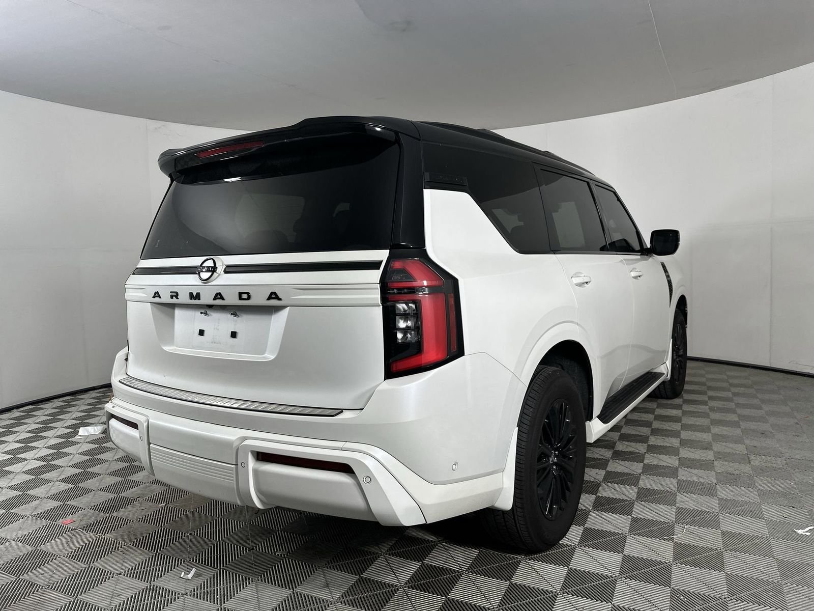 2025 Nissan Armada Platinum - Photo 8