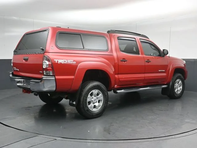 Used 2013 Red Toyota Base image 6