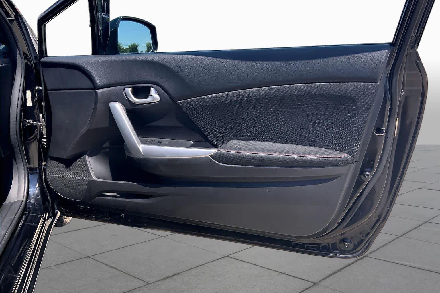 Used 2013 Crystal Black Pearl Honda Si image 19