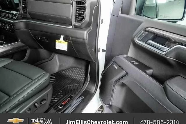 New 2026 Polar White Tricoat Chevrolet LTZ image 44