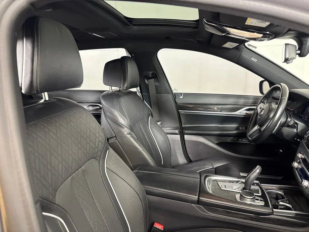 Used 2021 Gray BMW 740i image 20