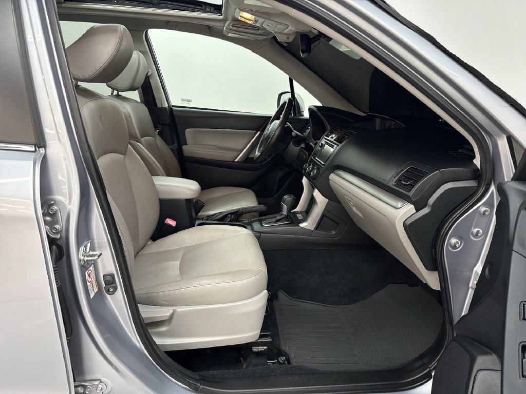Used 2015 Ice Silver Metallic Subaru 2.5i Touring image 18
