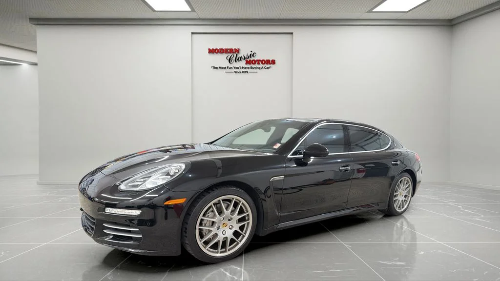 2014 Porsche Panamera 4S Executive's photo