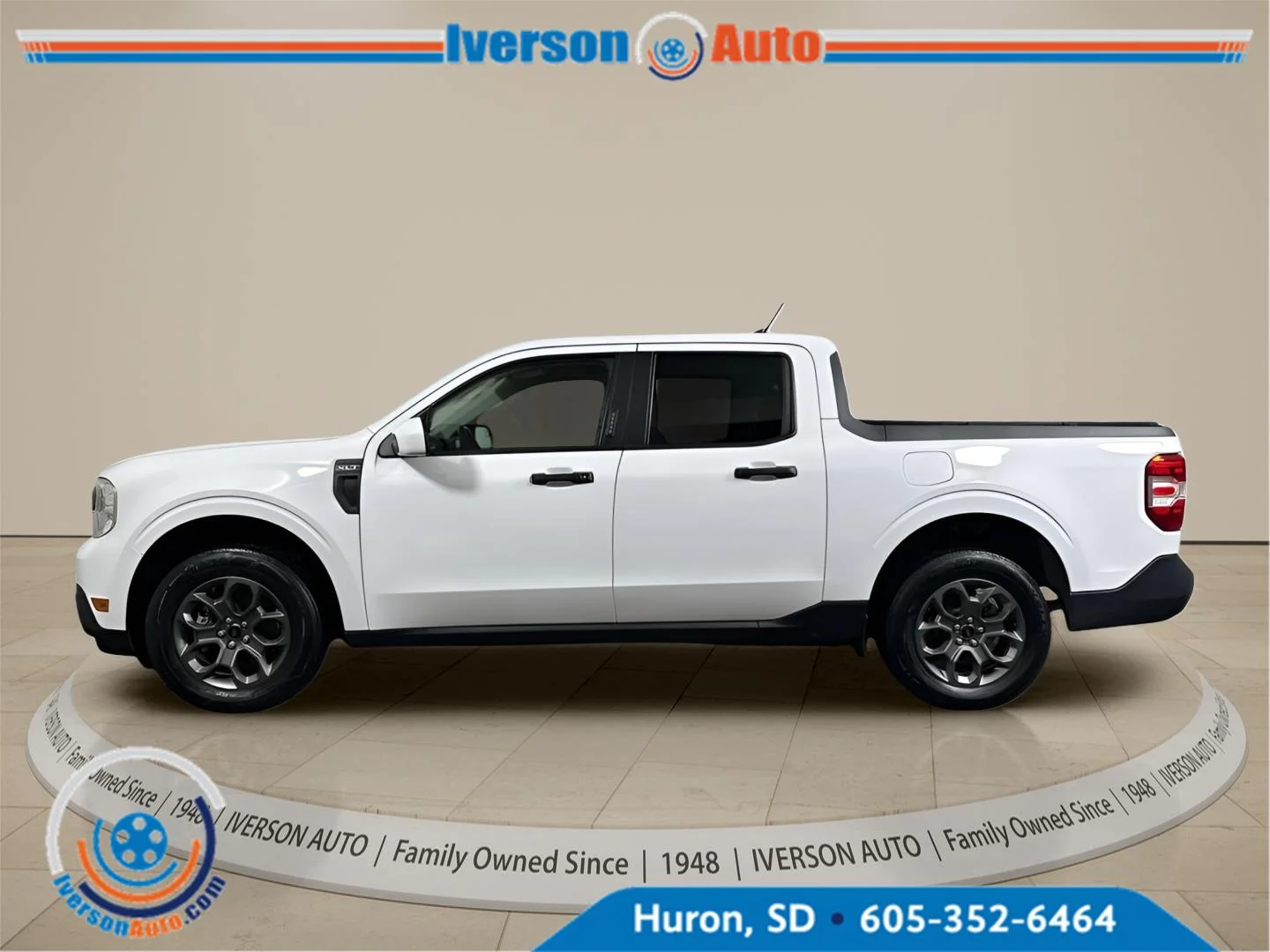 Used 2023 Oxford White Ford XLT image 7