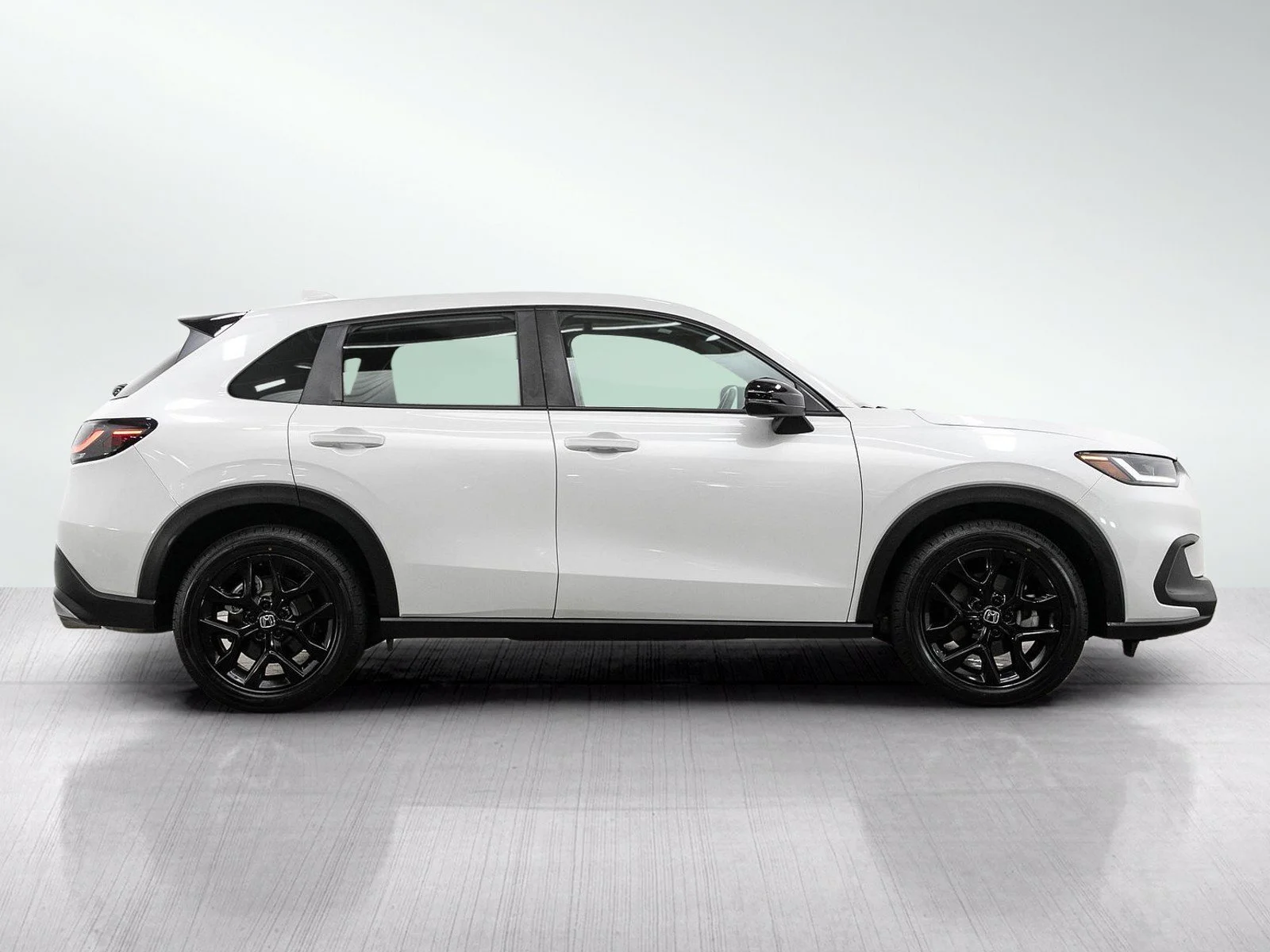 Used 2024  Honda Sport image 6