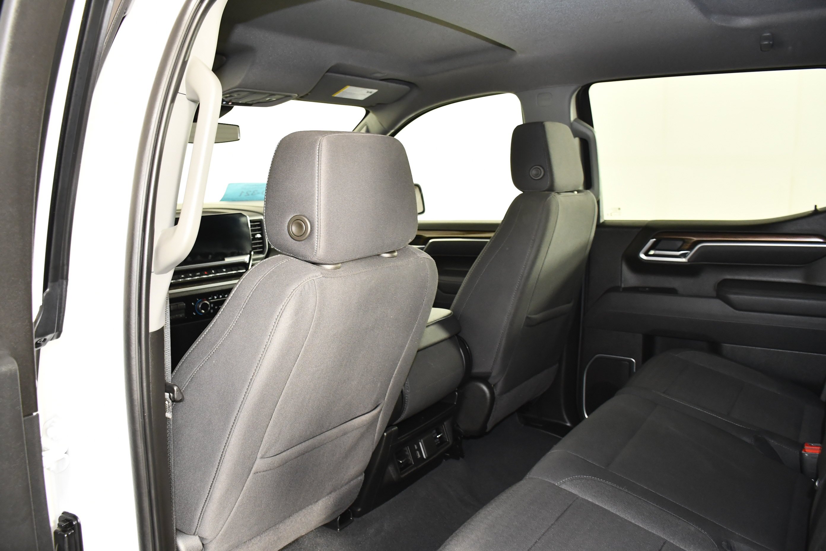 Used 2026 Summit White Chevrolet LT image 48