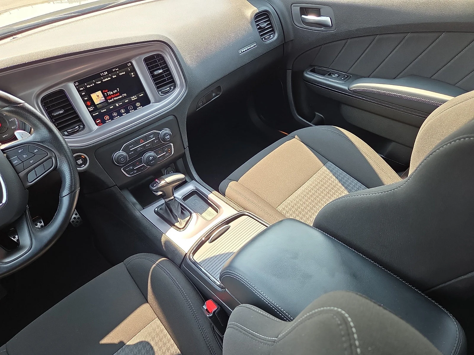 Used 2023 Granite Pearlcoat Dodge R/T image 12